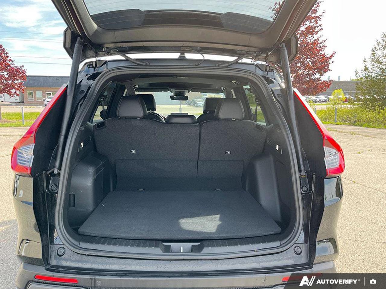 2024 Honda CR-V Hybrid Touring | Leather | Nav | Sunroof | Safety Tech | Photo
