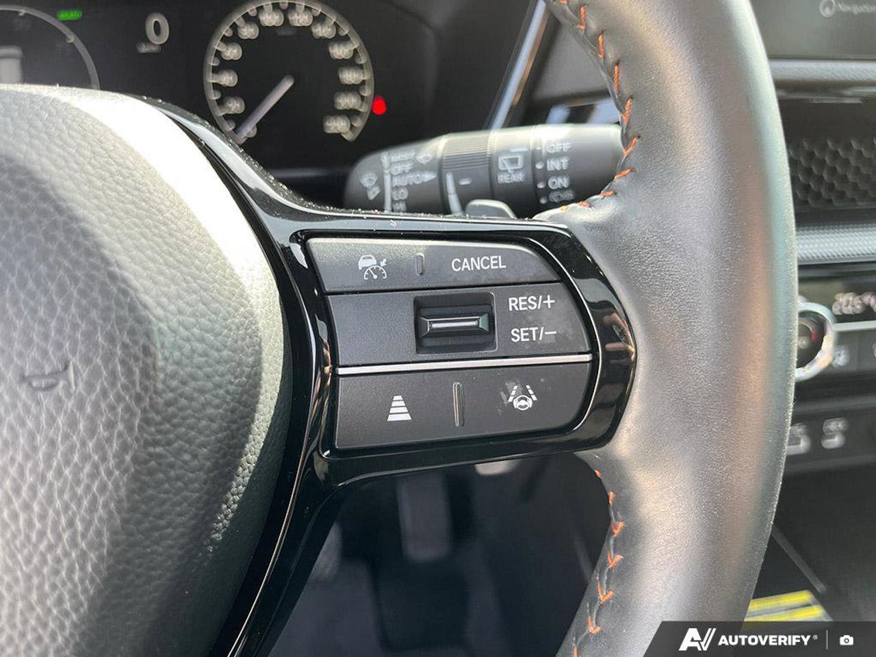2024 Honda CR-V Hybrid Touring | Leather | Nav | Sunroof | Safety Tech | Photo