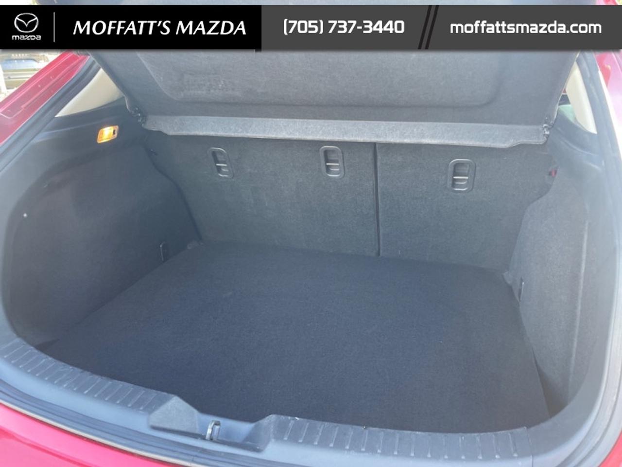 2015 Mazda MAZDA3 GS Photo