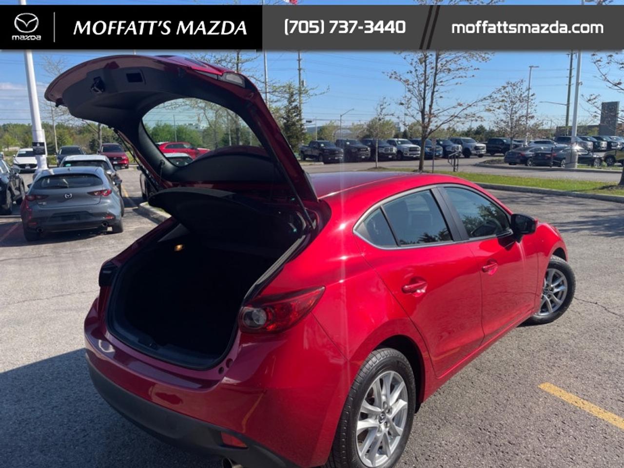 2015 Mazda MAZDA3 GS Photo