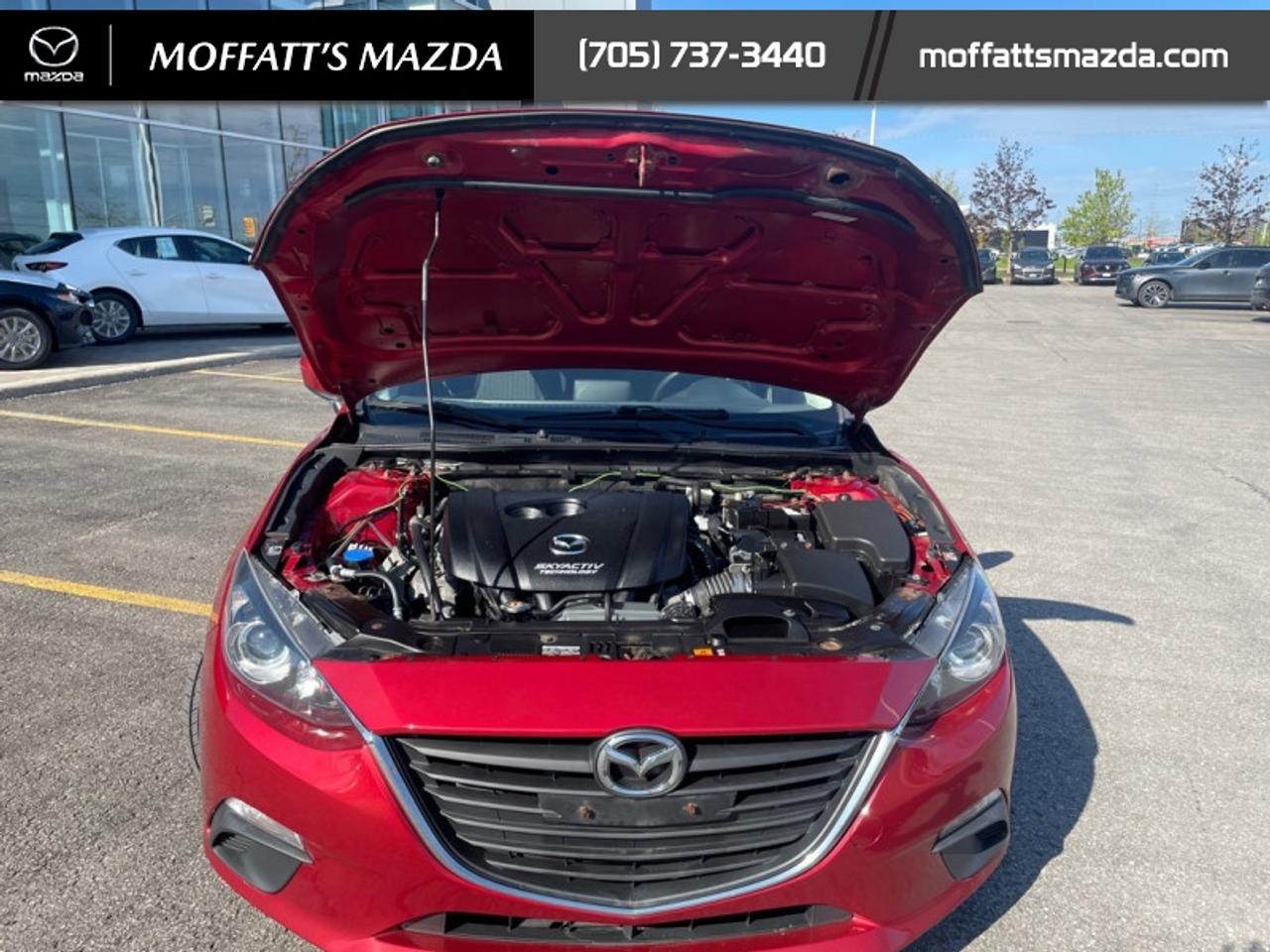 2015 Mazda MAZDA3 GS Photo