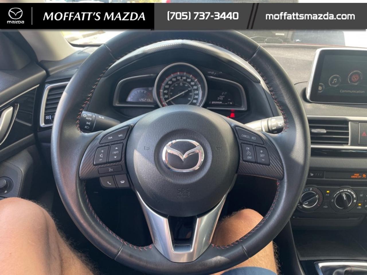 2015 Mazda MAZDA3 GS Photo