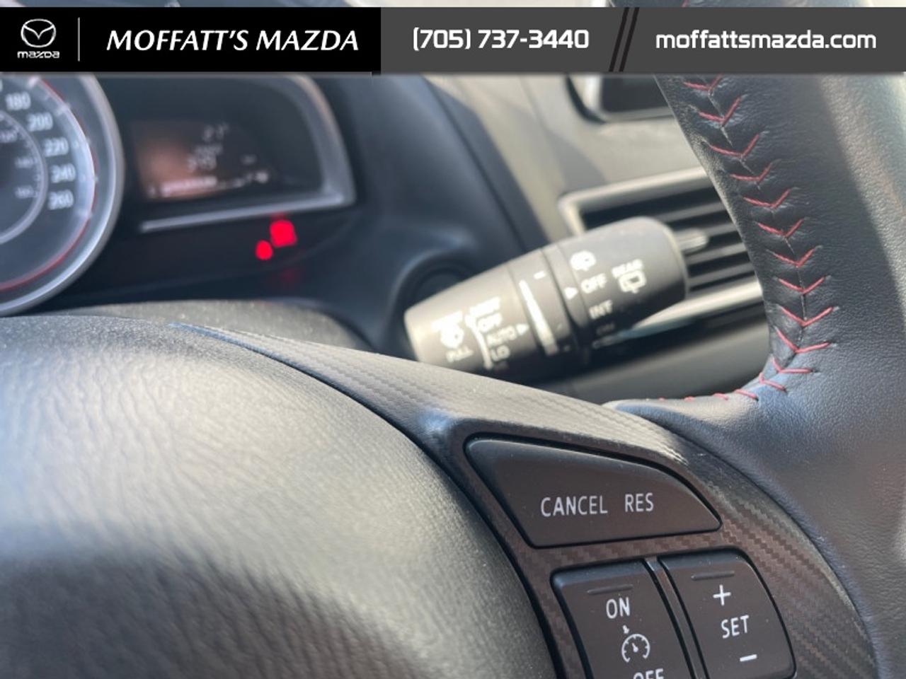 2015 Mazda MAZDA3 GS Photo