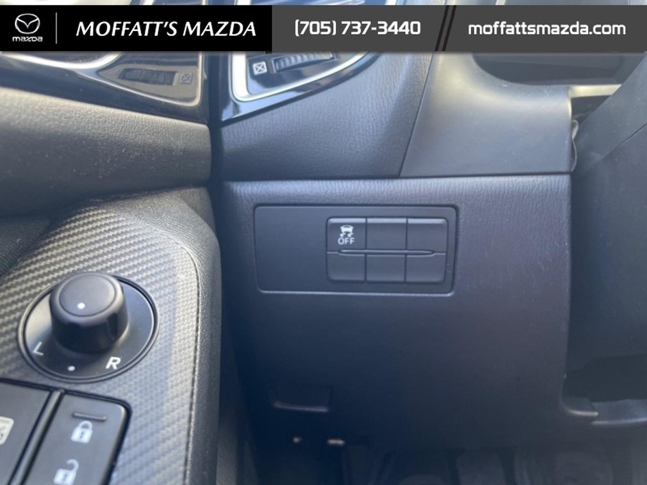 2015 Mazda MAZDA3 GS Photo
