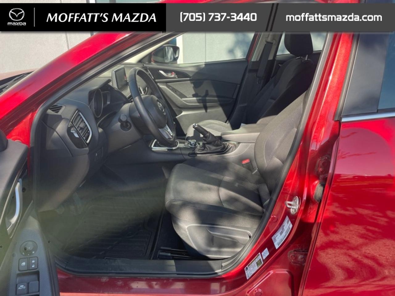 2015 Mazda MAZDA3 GS Photo