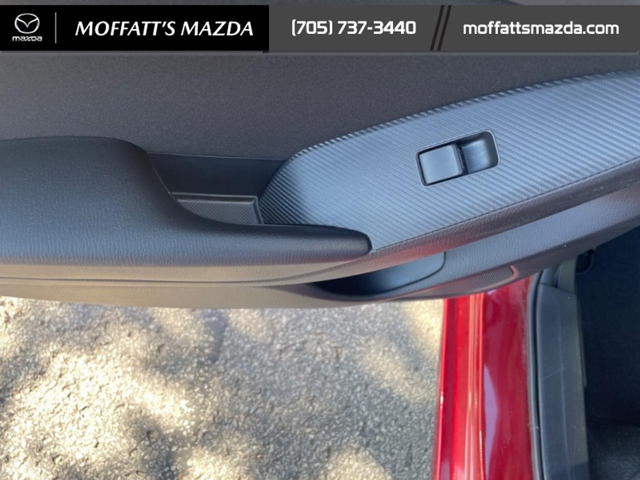 2015 Mazda MAZDA3 GS Photo