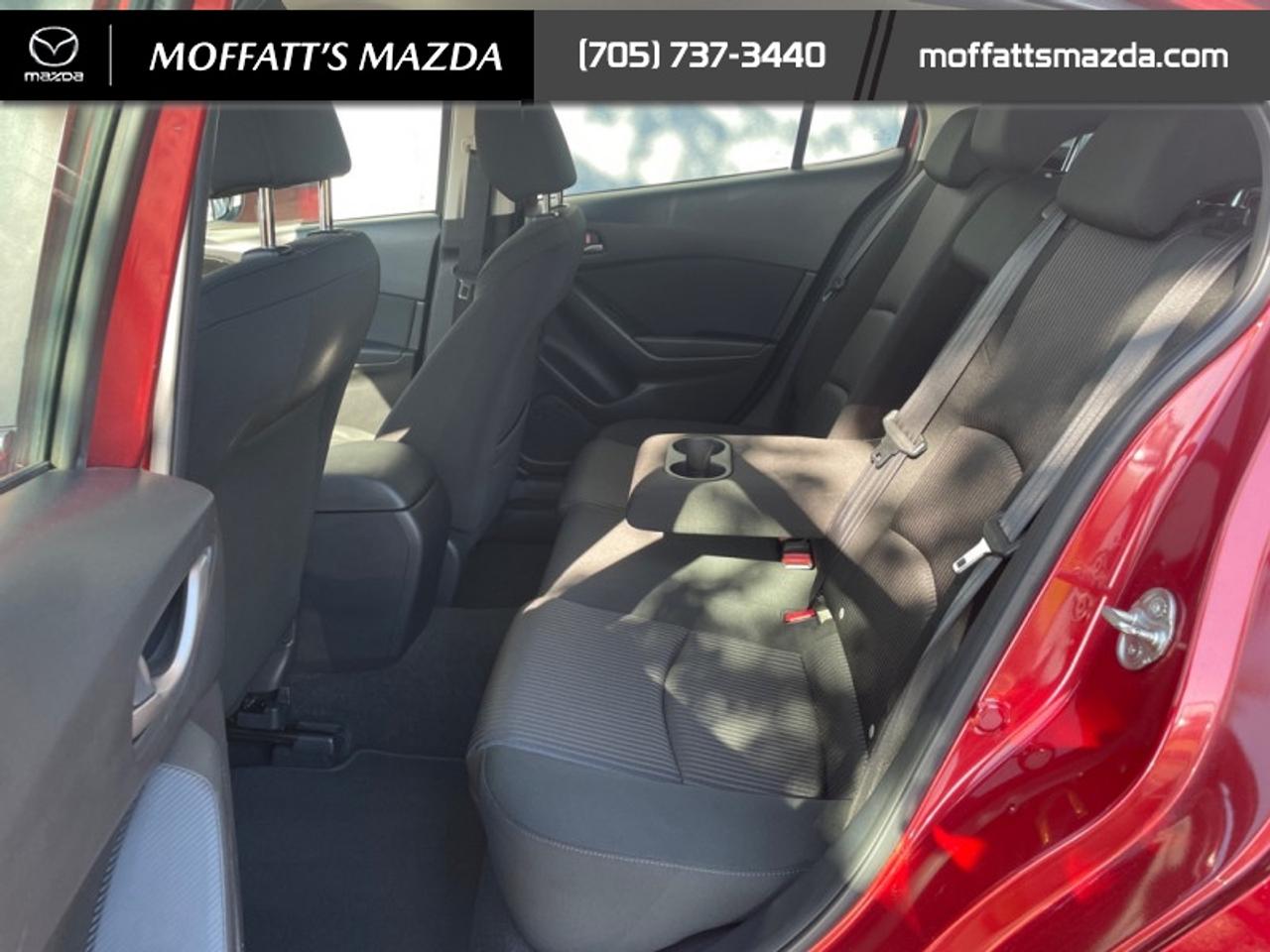 2015 Mazda MAZDA3 GS Photo