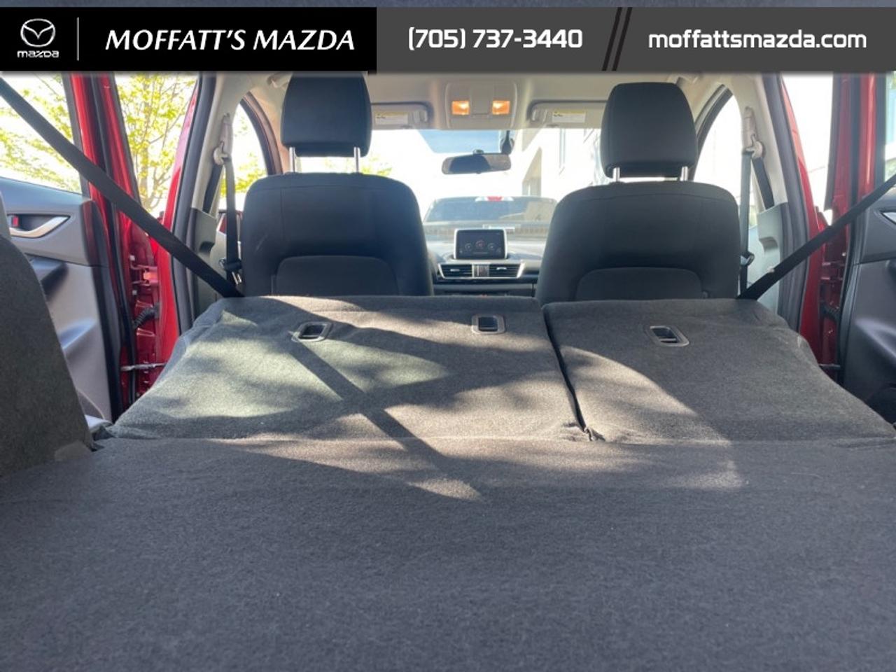 2015 Mazda MAZDA3 GS Photo