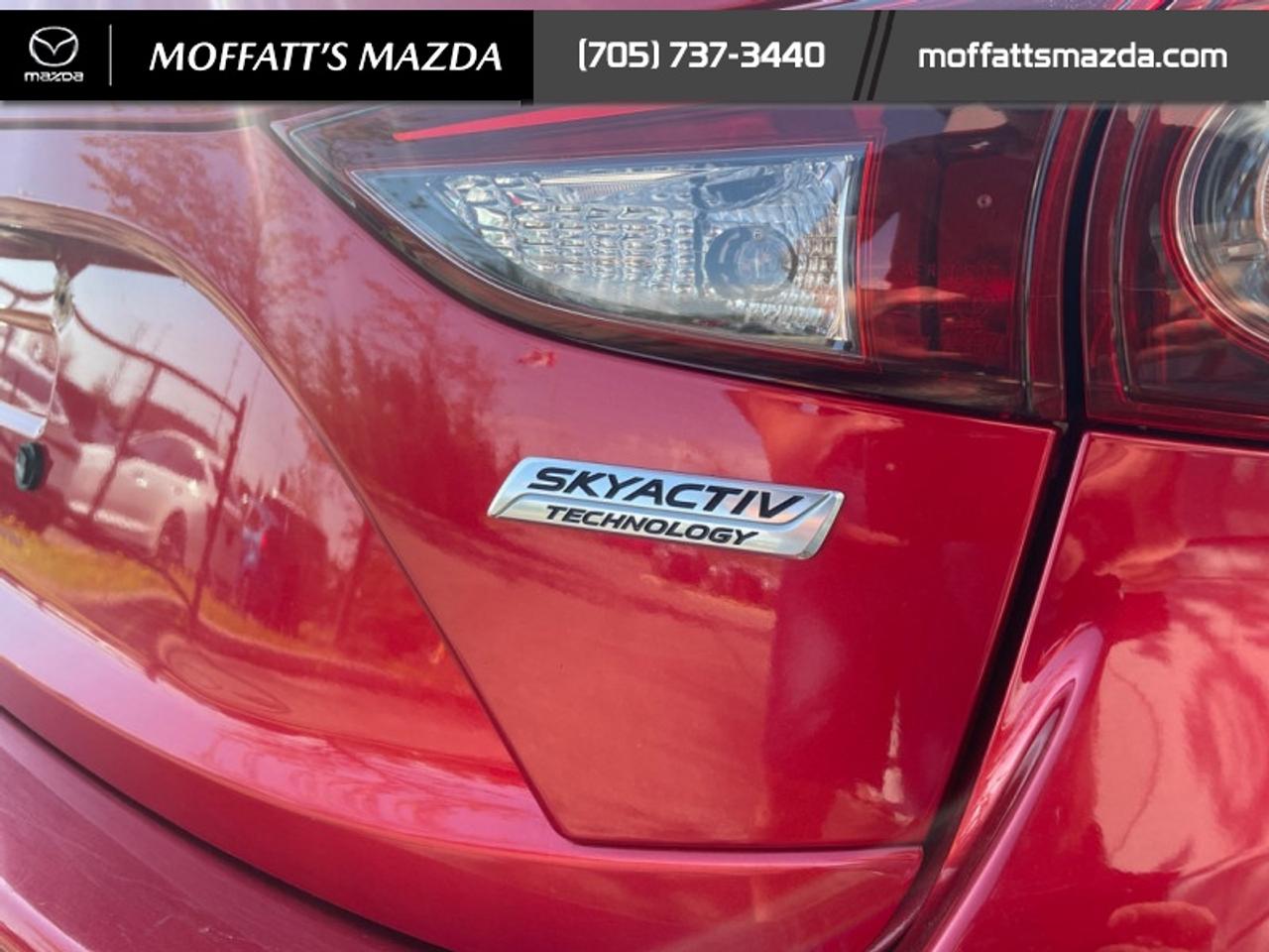 2015 Mazda MAZDA3 GS Photo
