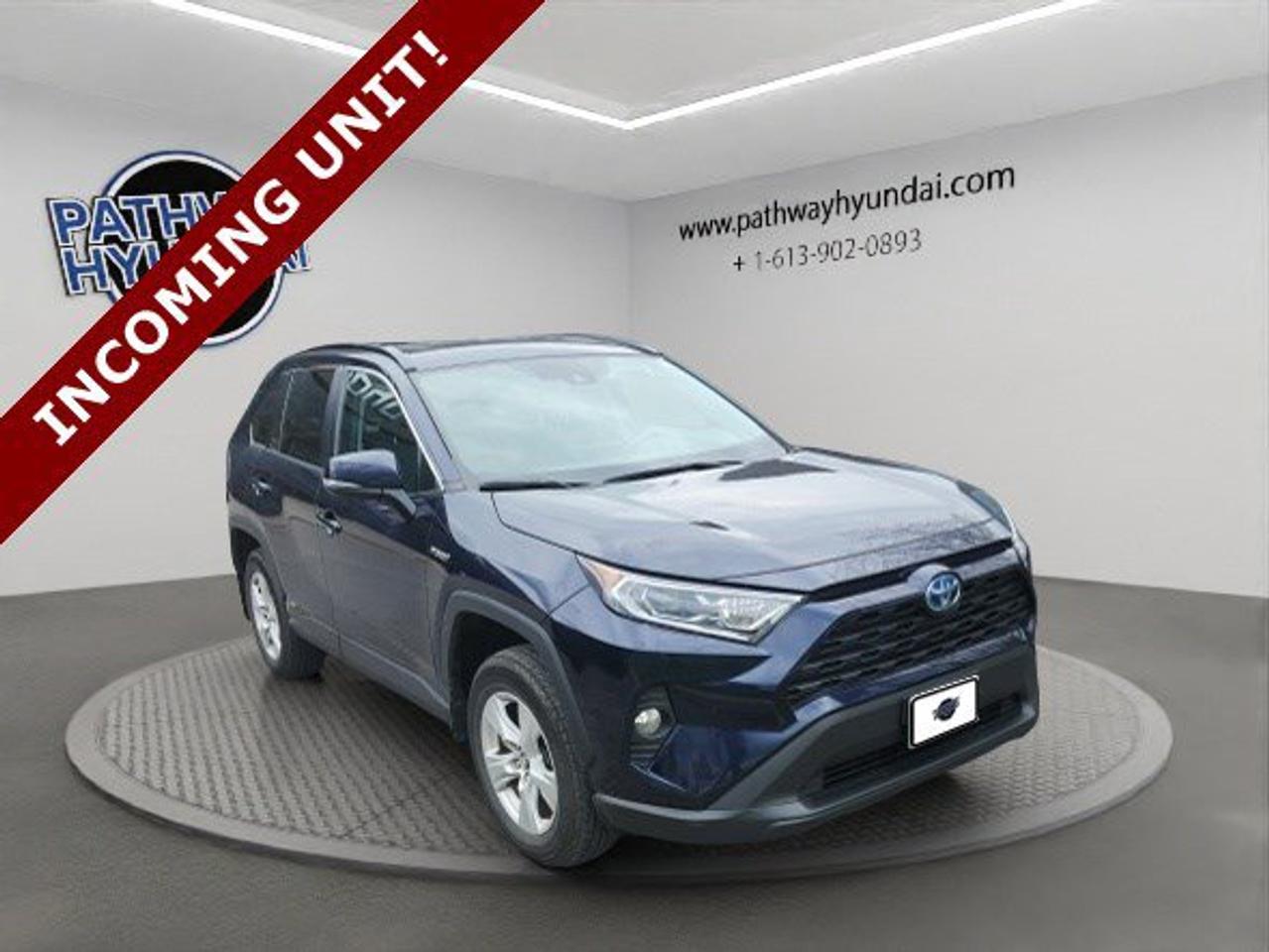 2021 Toyota RAV4 Hybrid XLE Photo0