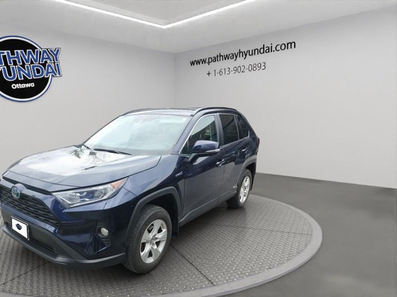 2021 Toyota RAV4 Hybrid XLE Photo