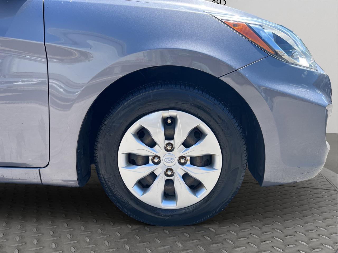 2015 Hyundai Accent GL | AC | CD | AUX Photo