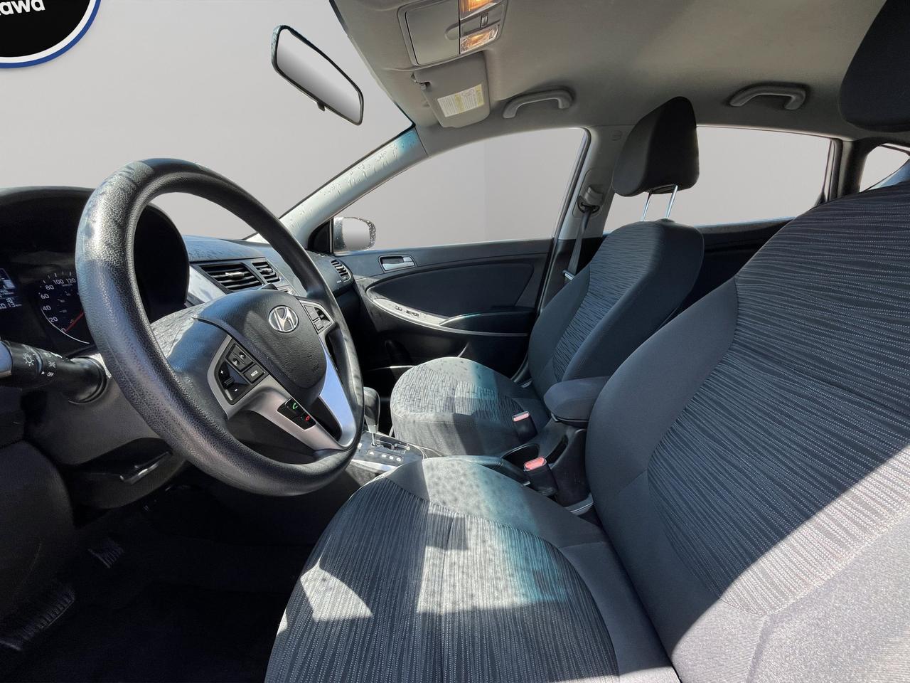 2015 Hyundai Accent GL | AC | CD | AUX Photo