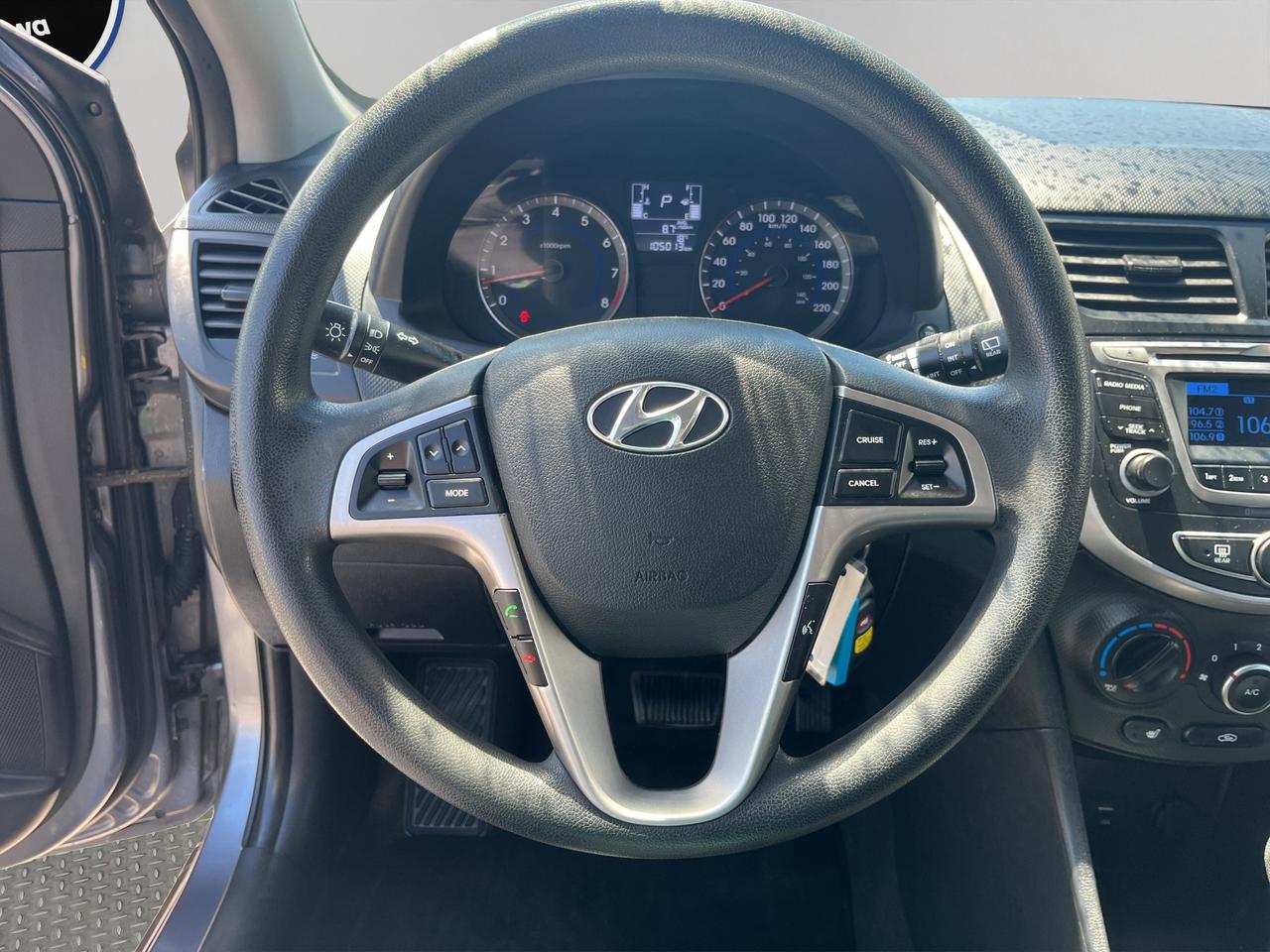 2015 Hyundai Accent GL | AC | CD | AUX Photo