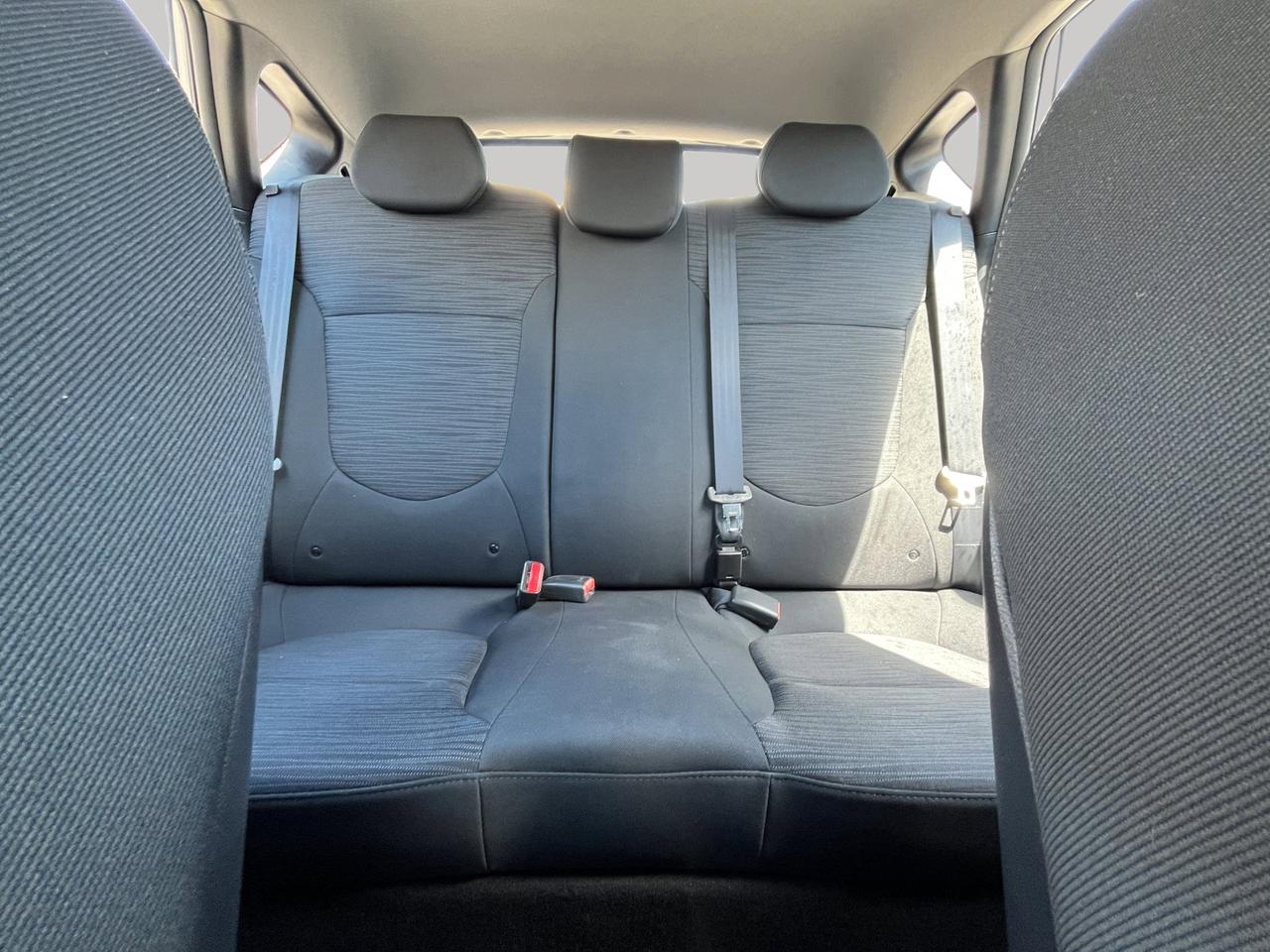 2015 Hyundai Accent GL | AC | CD | AUX Photo