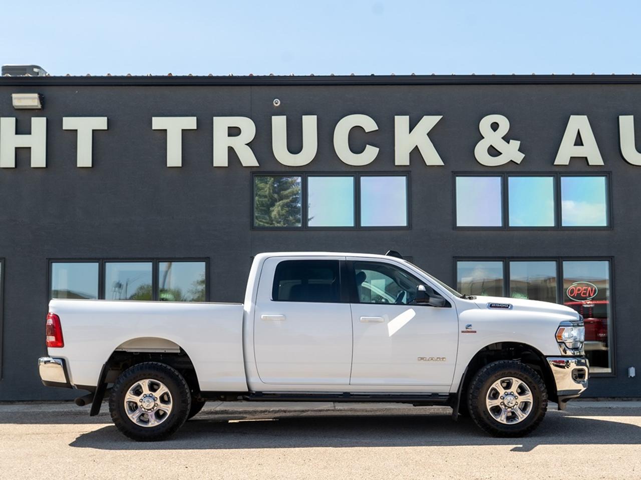 2020 RAM 2500 Big Horn 4x4 Crew Cab 6'4" Box Photo26