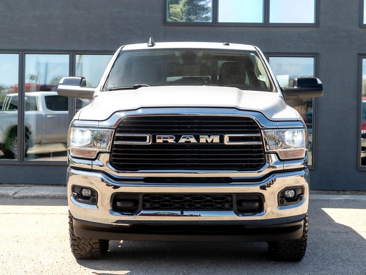 2020 RAM 2500 Big Horn 4x4 Crew Cab 6'4" Box Photo24