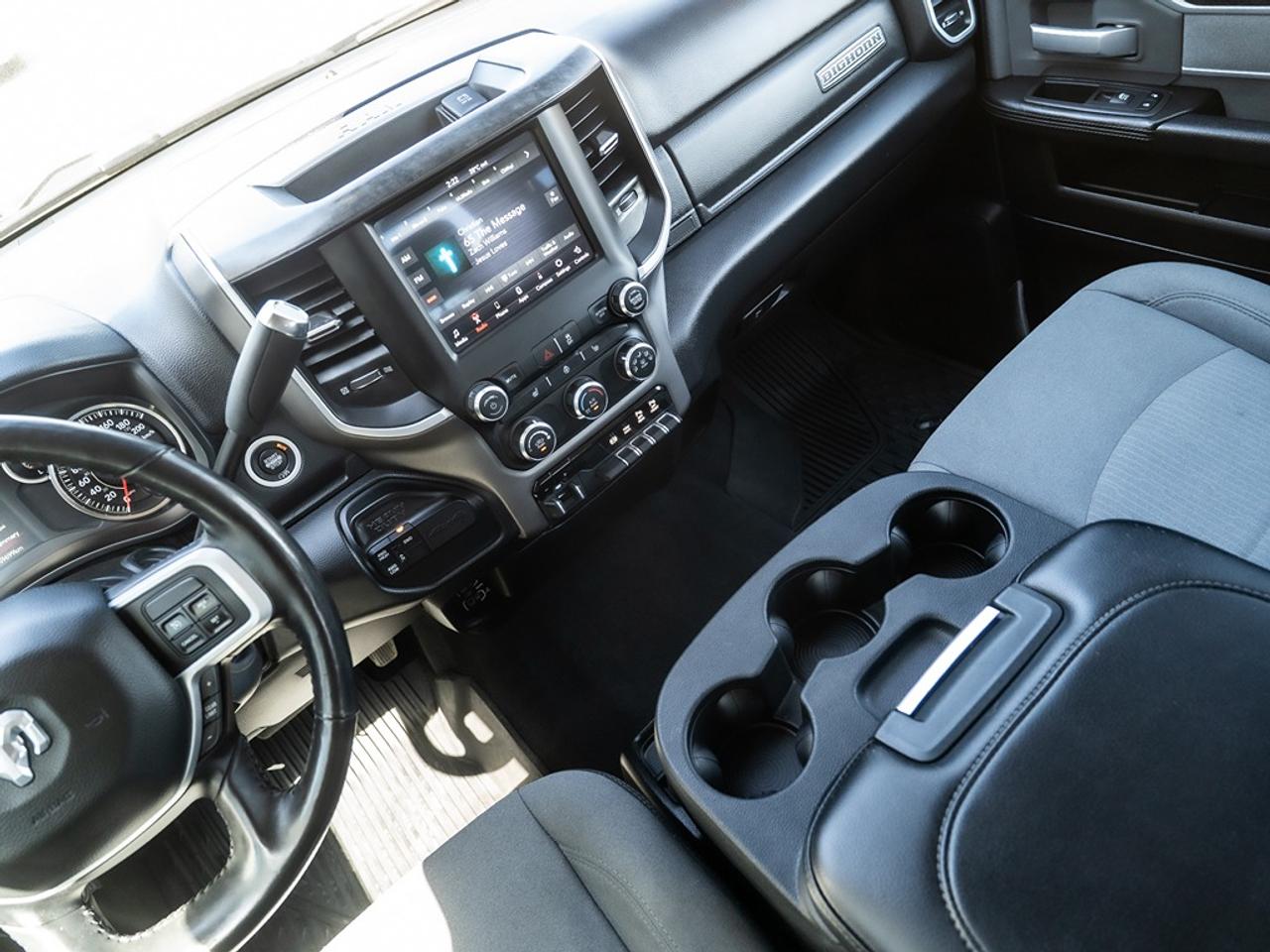 2020 RAM 2500 Big Horn 4x4 Crew Cab 6'4" Box Photo31