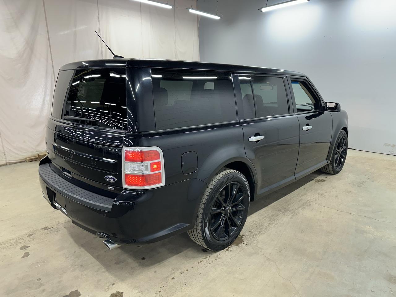 2019 Ford Flex Limited AWD Photo