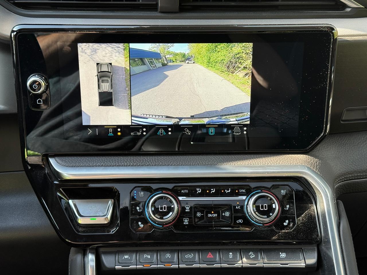 2022 GMC Sierra 1500 4WD Crew Cab 157" Denali Photo