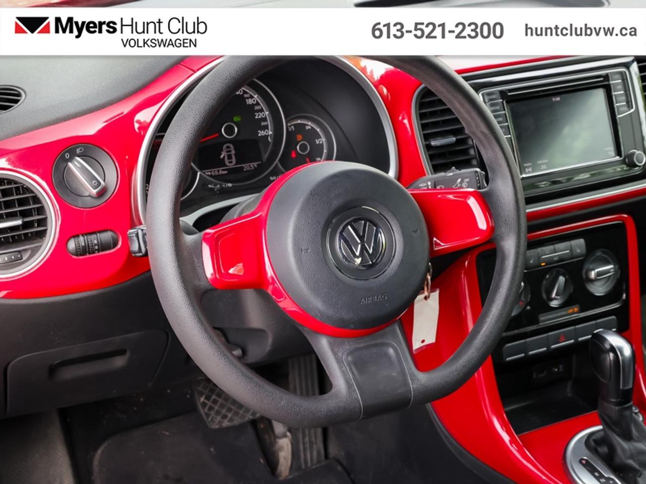 2018 Volkswagen Beetle CONVERTIBLE TRENDLINE Photo