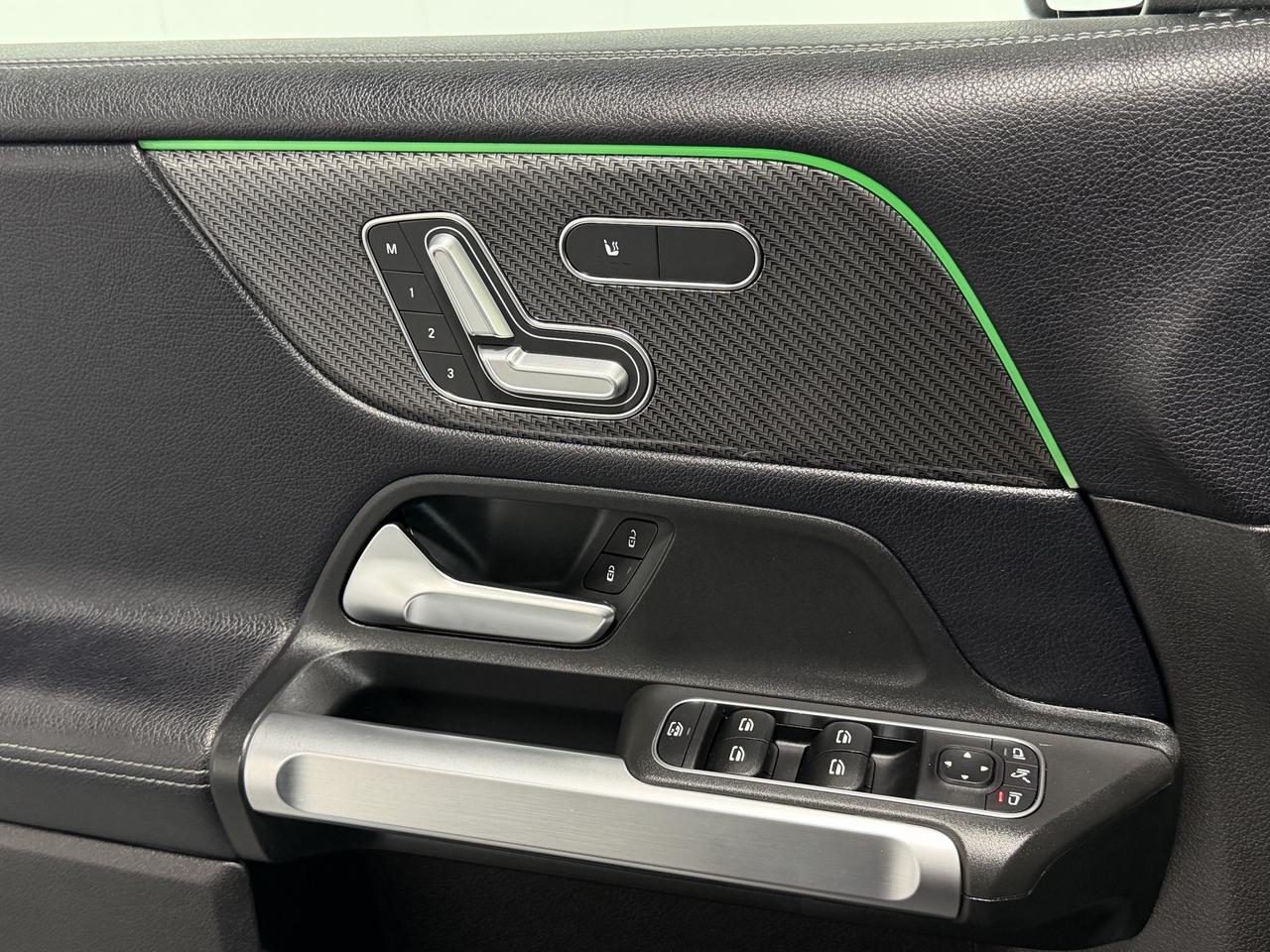 2020 Mercedes-Benz GLB GLB 250 AMG PKG|NAVI|SUNROOF Photo