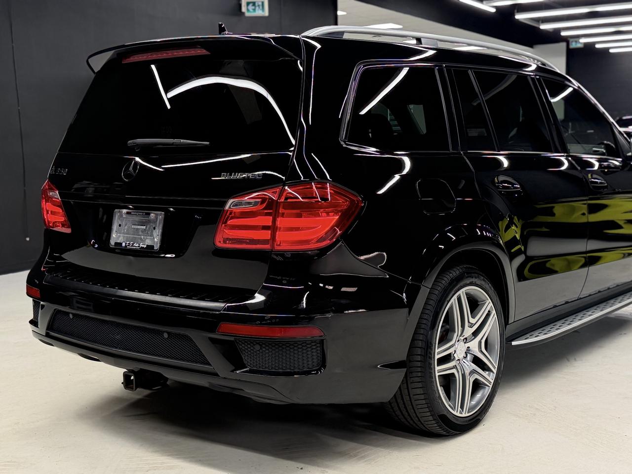 2013 Mercedes-Benz GL350 BLUETEC|AMG PKG|7PASS|REAR DVD|BSM|FCW|LKA|PANO| Photo