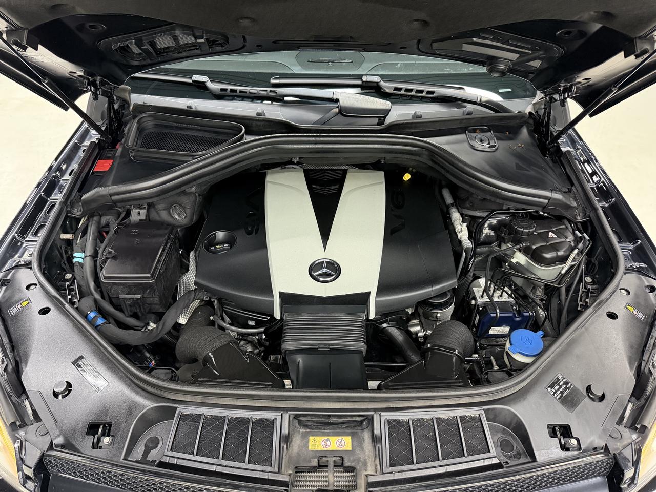 2013 Mercedes-Benz GL350 BLUETEC|AMG PKG|7PASS|REAR DVD|BSM|FCW|LKA|PANO| Photo
