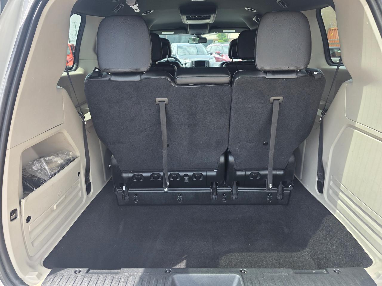 2018 Dodge Grand Caravan SXT Premium Plus Photo