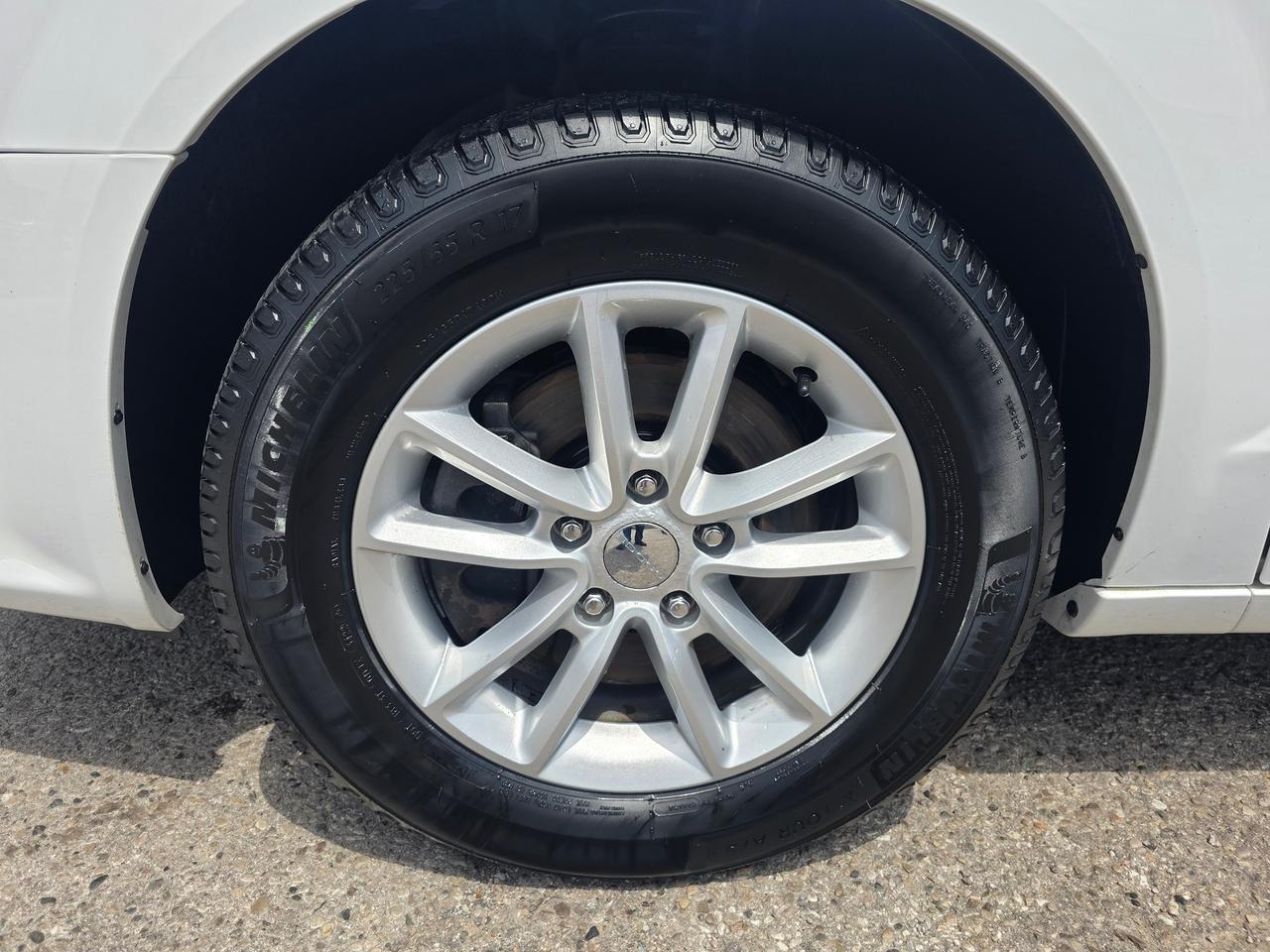 2018 Dodge Grand Caravan SXT Premium Plus Photo
