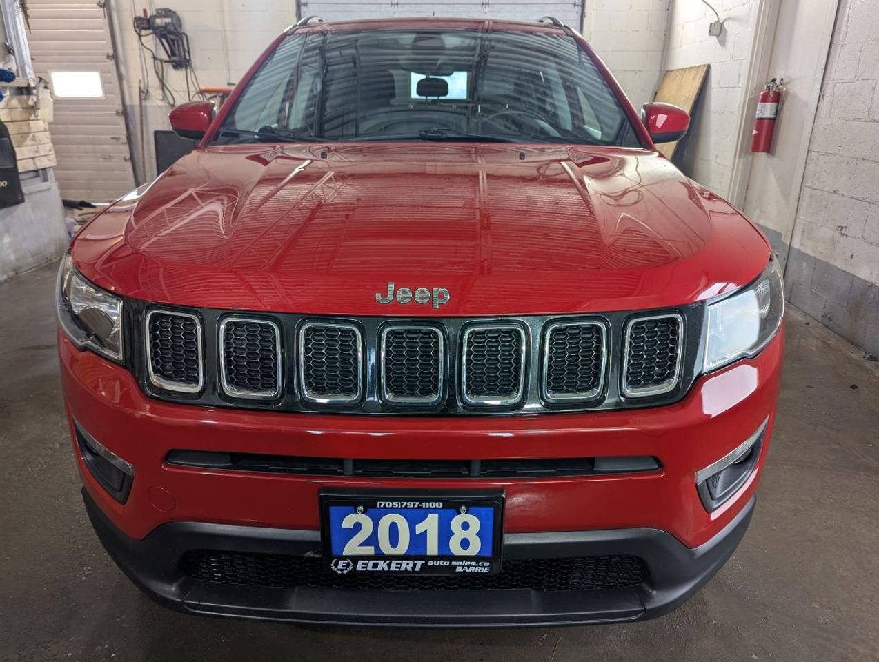 2018 Jeep Compass North 4x4 WITH NEW TIRES!! Photo1