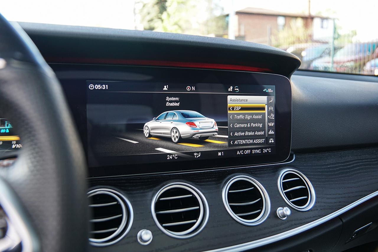 2020 Mercedes-Benz E-Class E 350 4MATIC |AMG PKG|HUD|BURMESTER|PANO| Photo