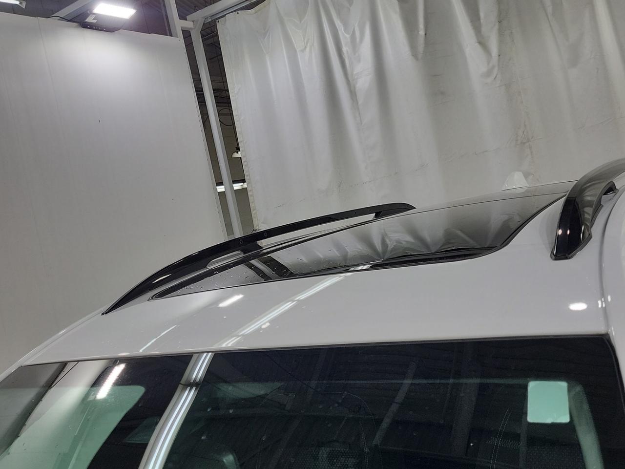 2022 GMC Terrain SLE AWD - ELEVATION PKG, PANO ROOF, HEATED SEATS! Photo