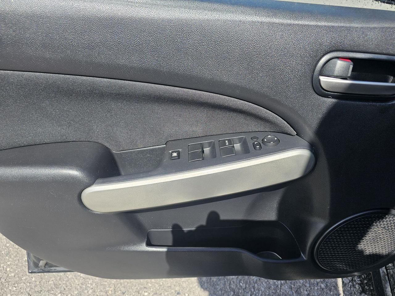 2012 Mazda MAZDA2 GS, AUTO, POWER GROUP, REAR VIEW CAMERA, 78KM Photo