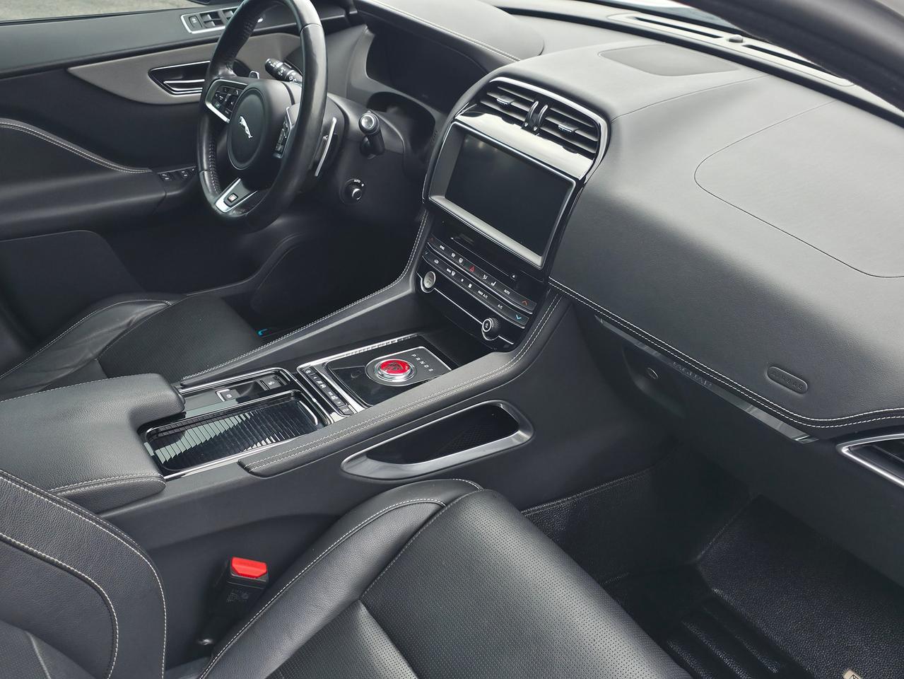 2019 Jaguar F-PACE S AWD *GREAT COMPACT SUV* Photo