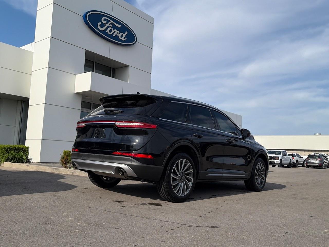 2023 Lincoln Corsair Reserve AWD Photo