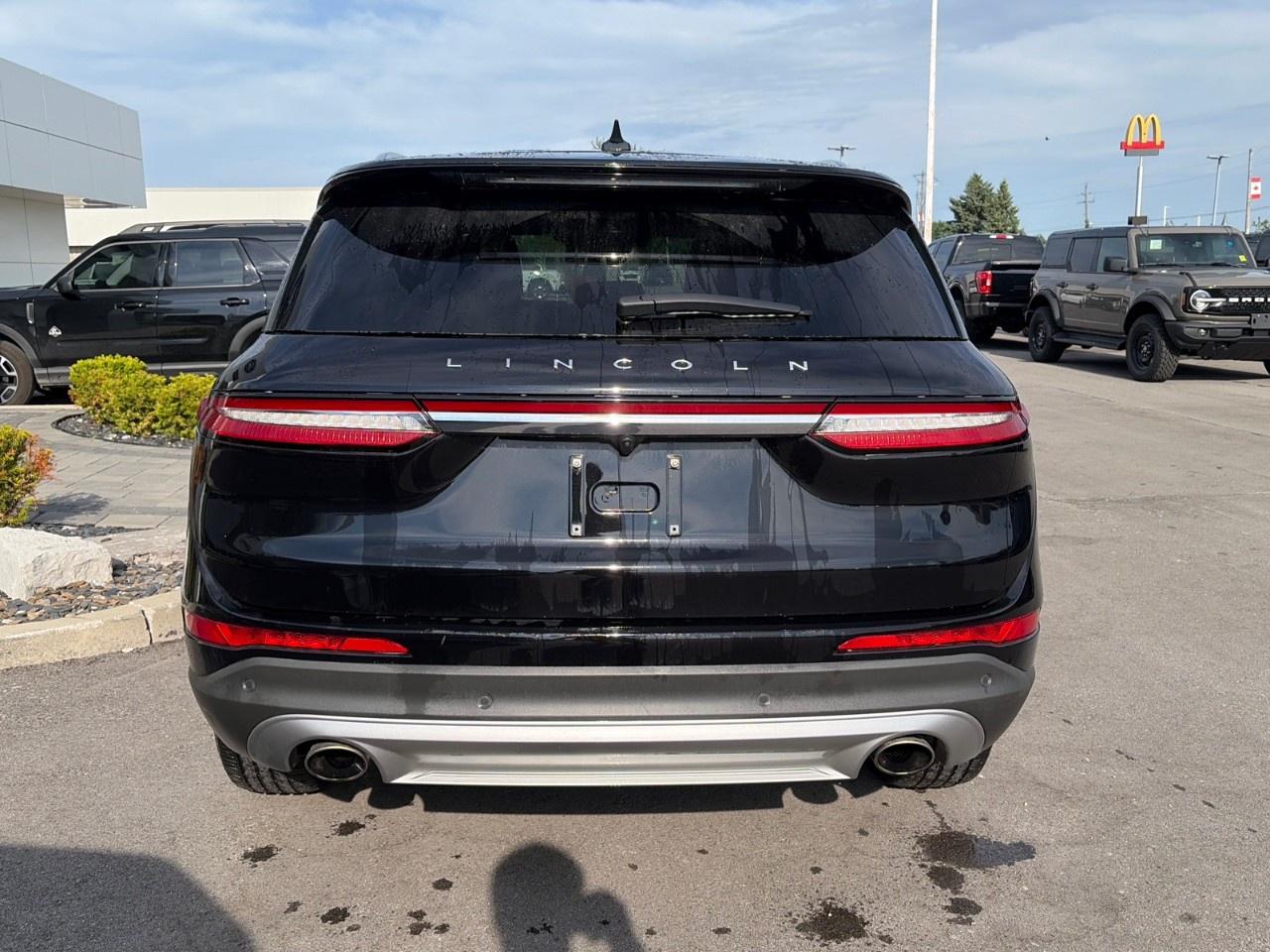 2023 Lincoln Corsair Reserve AWD Photo3