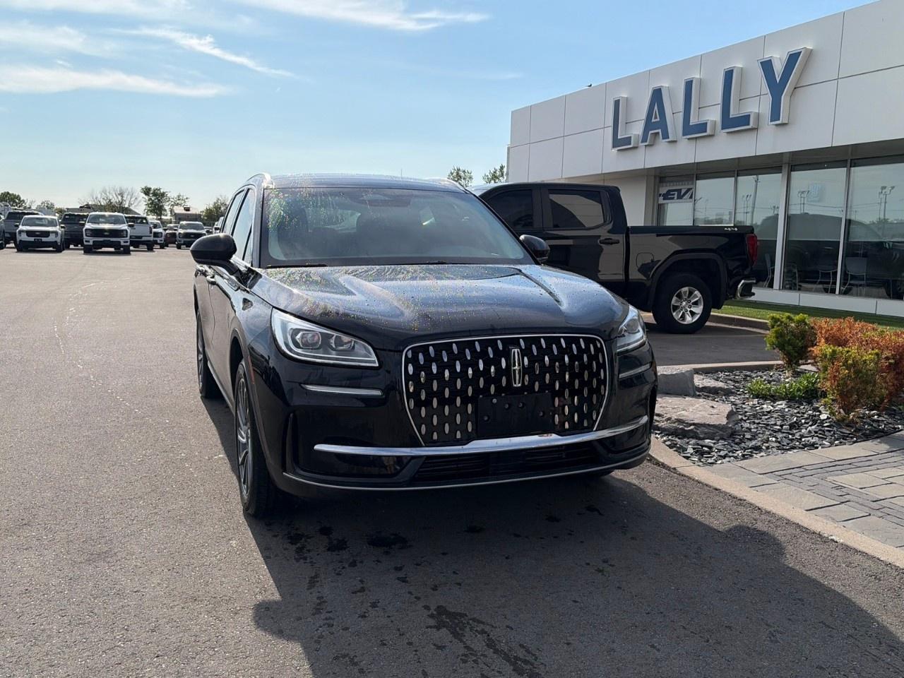 Used 2023 Lincoln Corsair Reserve AWD for sale in Tilbury, ON