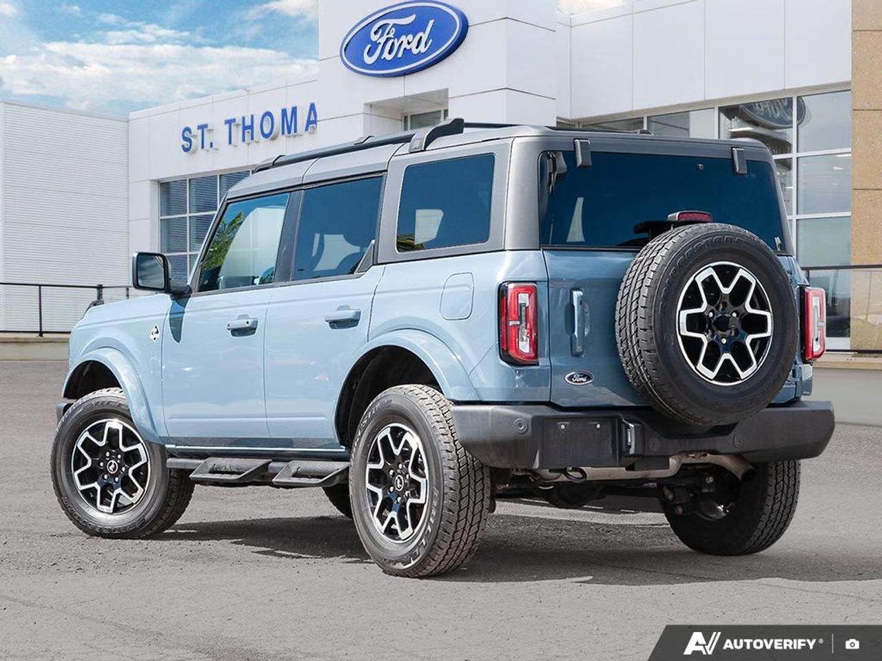 2024 Ford Bronco Outer Banks Photo3