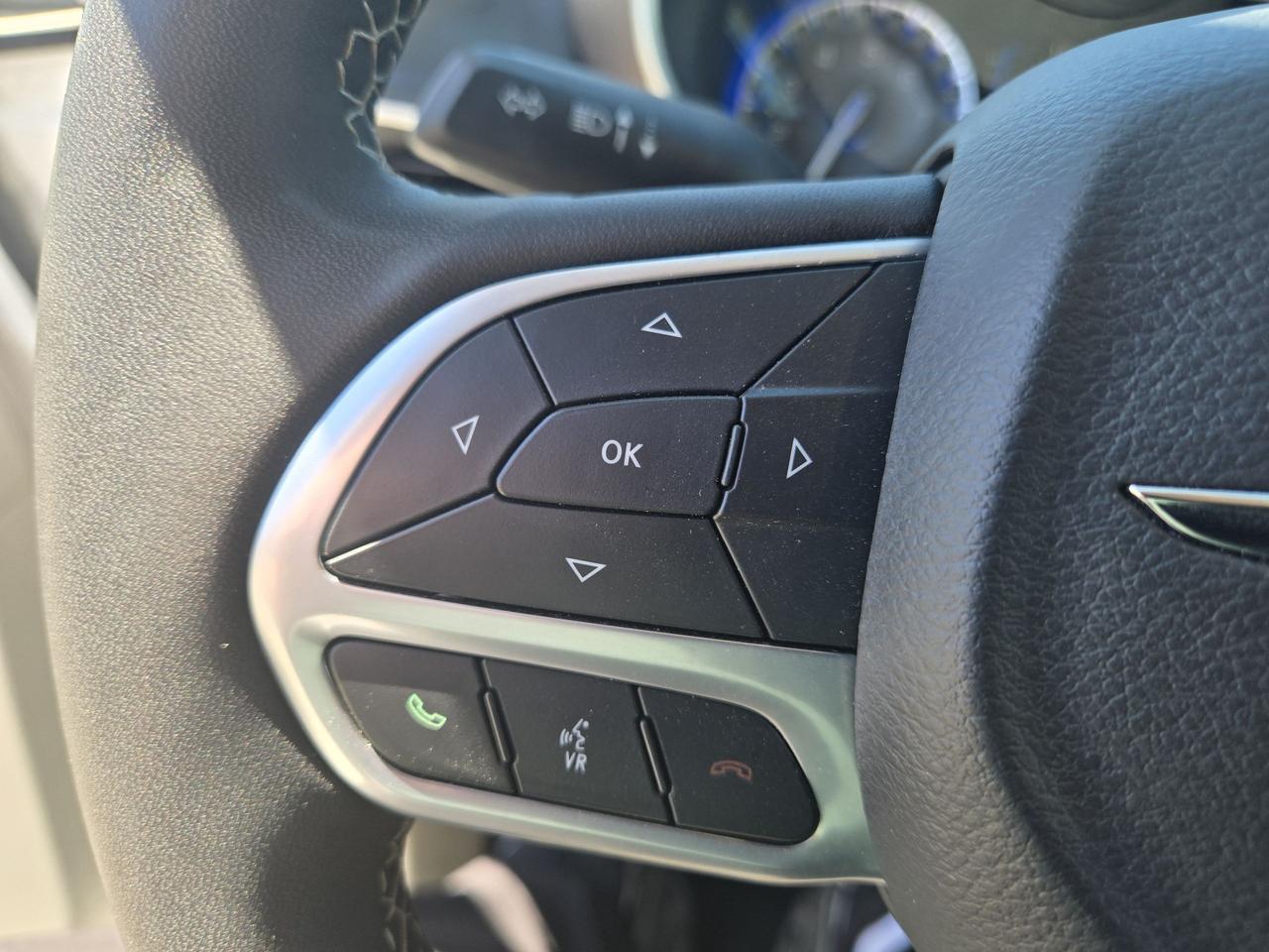 2024 Chrysler Grand Caravan SXT Photo