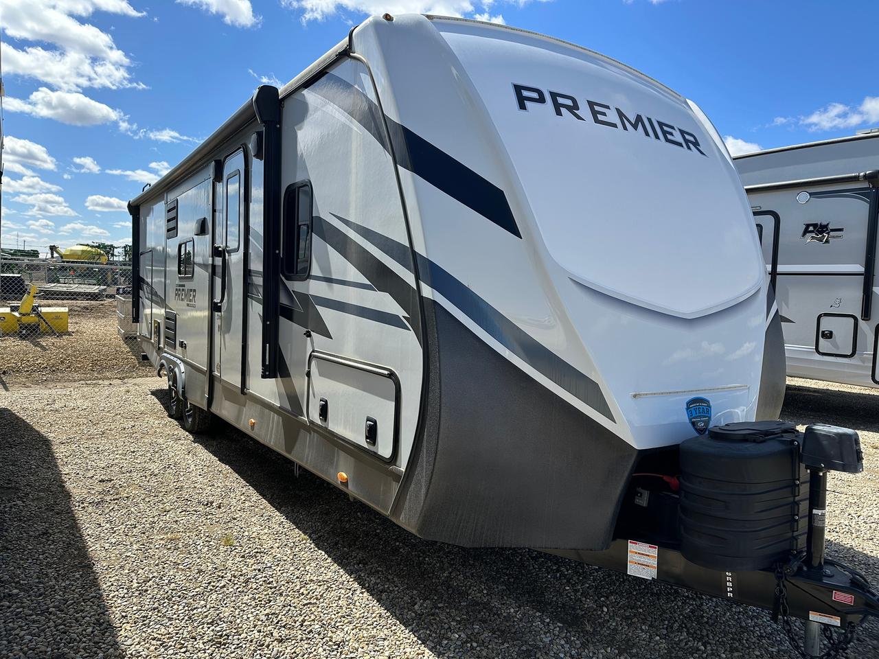 2023 Keystone RV Bullet Premier 26RBPR 