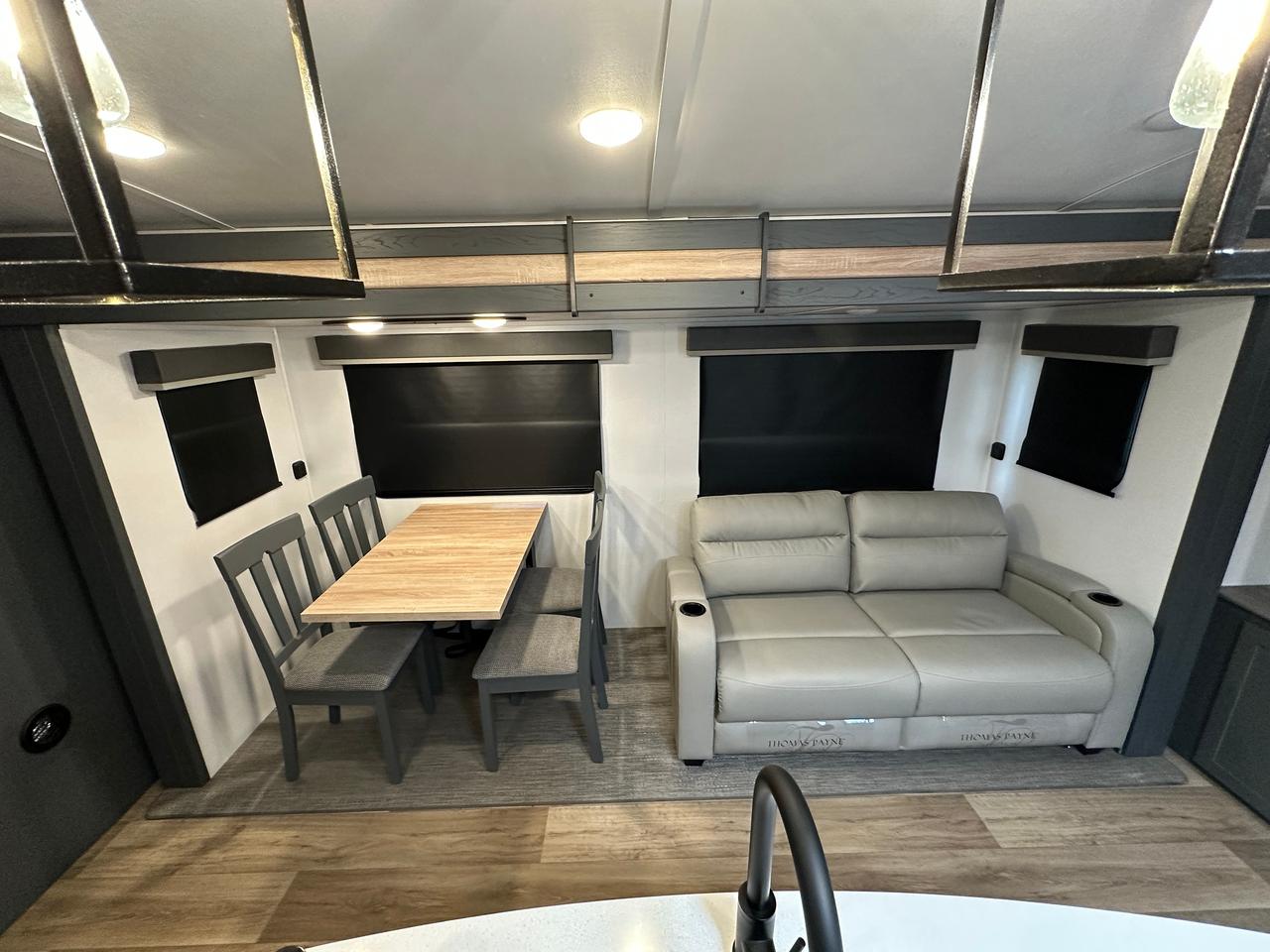 2023 Keystone RV Bullet Premier 26RBPR 