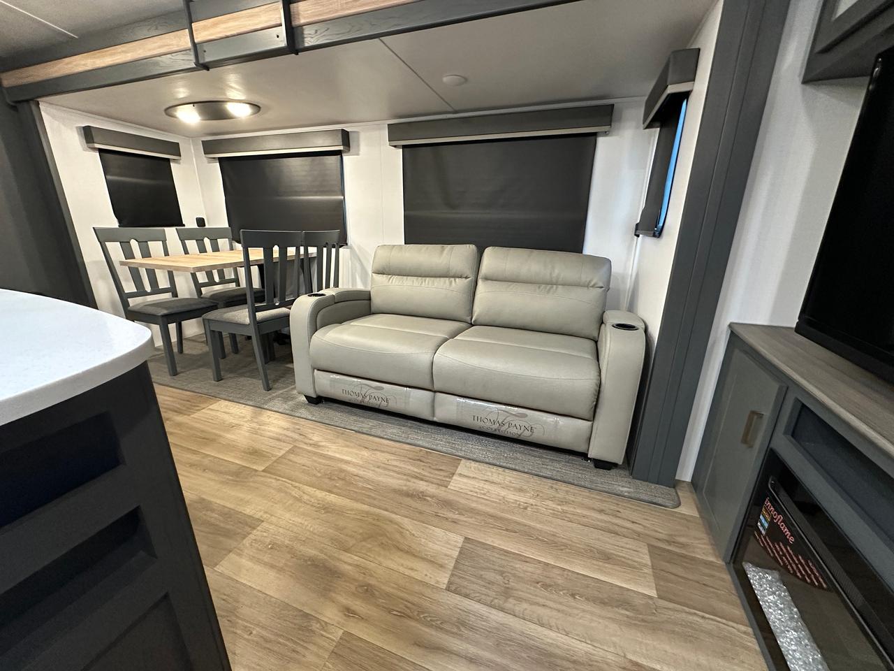2023 Keystone RV Bullet Premier 26RBPR 