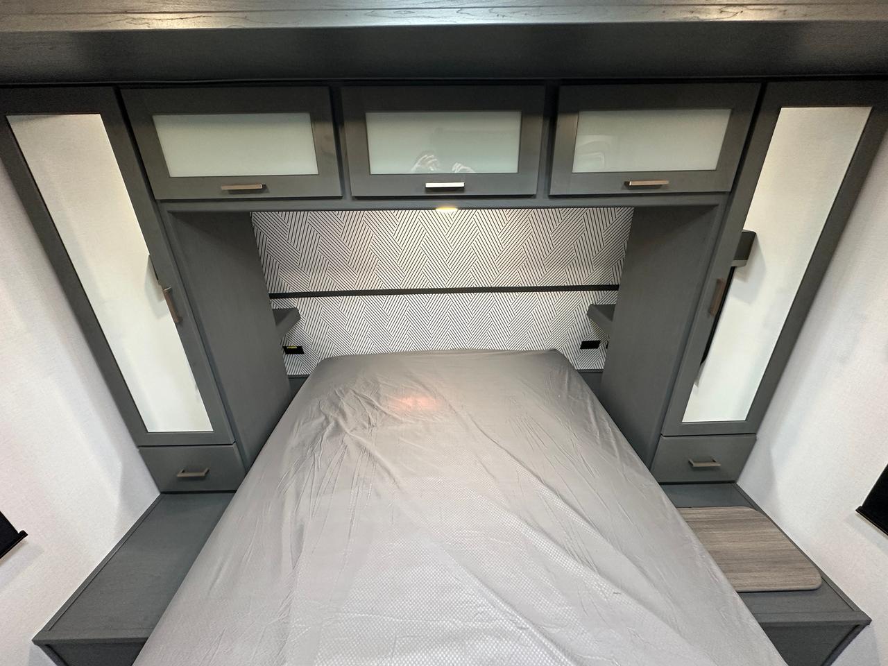 2023 Keystone RV Bullet Premier 26RBPR 