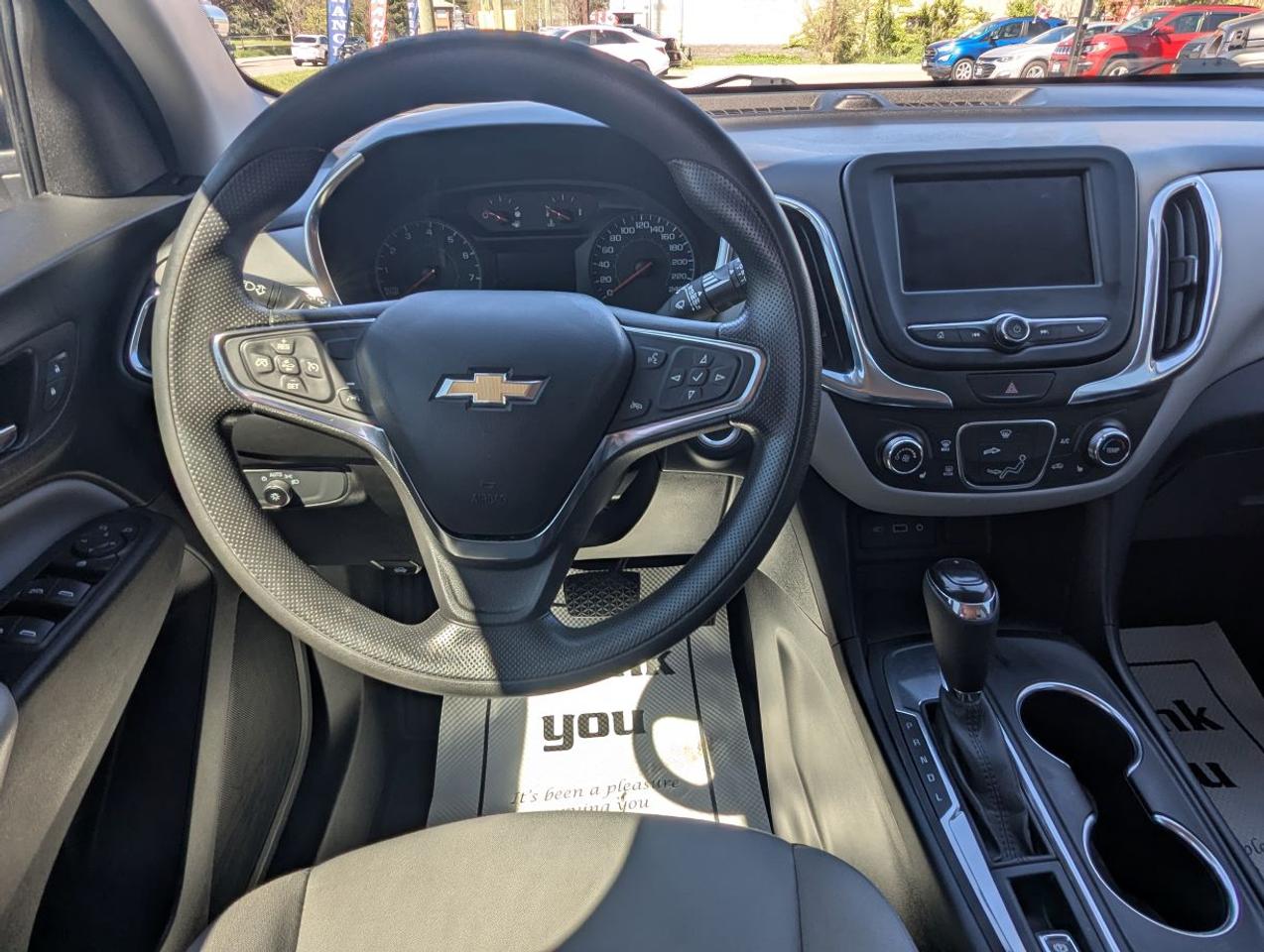 2021 Chevrolet Equinox LS WITH APPLE CARPLAY!! Photo