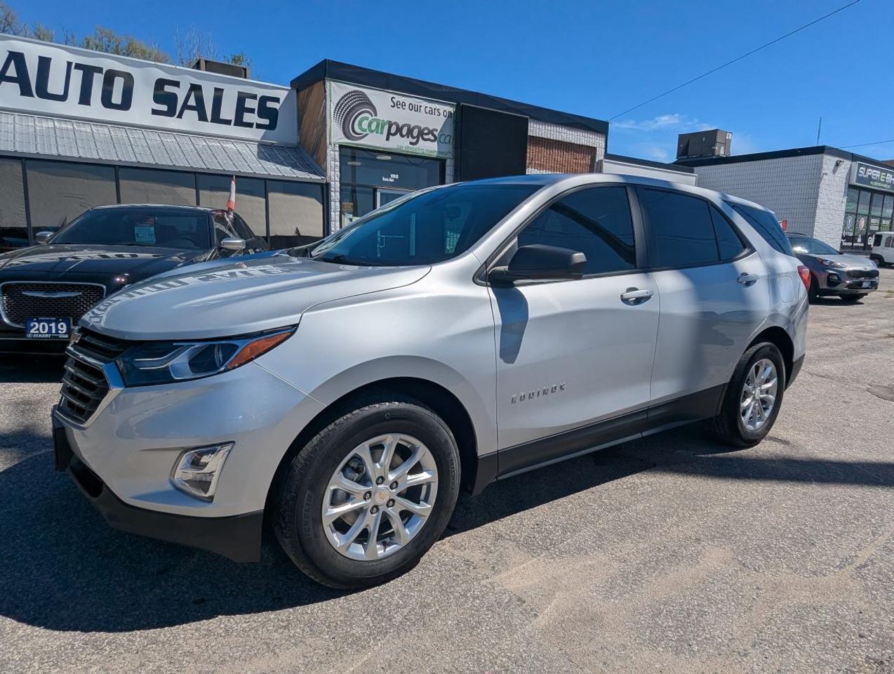 2021 Chevrolet Equinox LS WITH APPLE CARPLAY!! Photo