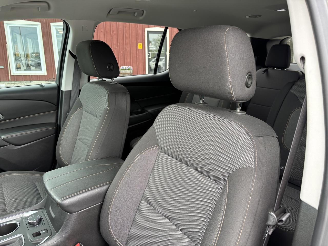 2019 Chevrolet Traverse LT Cloth AWD Photo