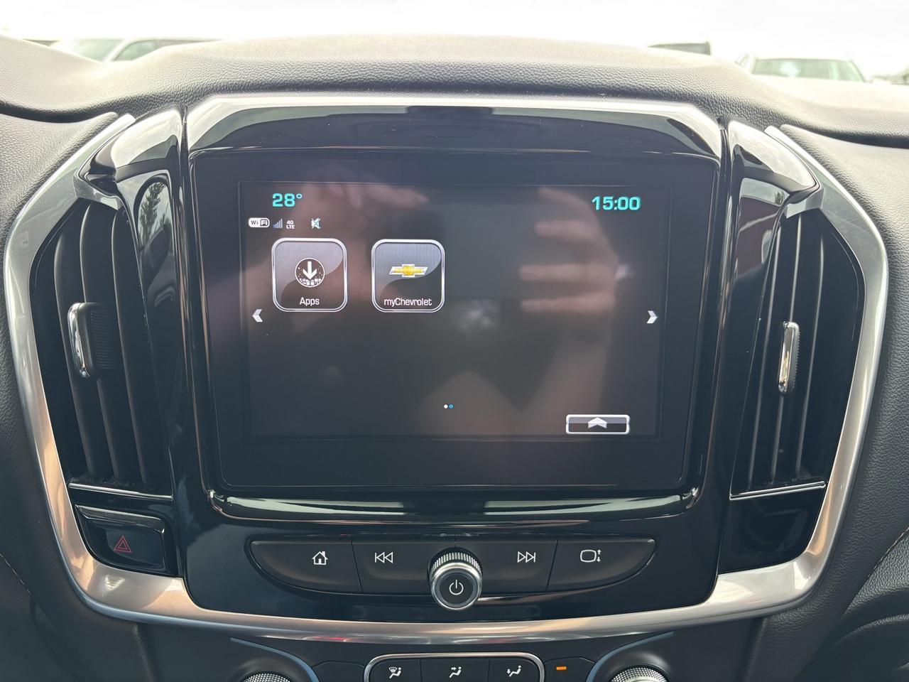 2019 Chevrolet Traverse LT Cloth AWD Photo
