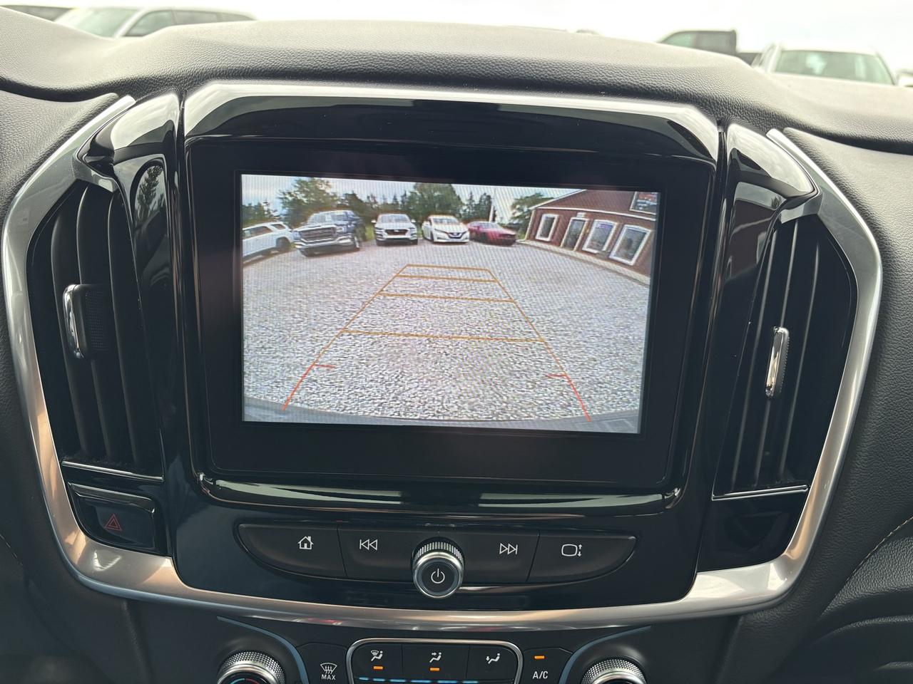 2019 Chevrolet Traverse LT Cloth AWD Photo
