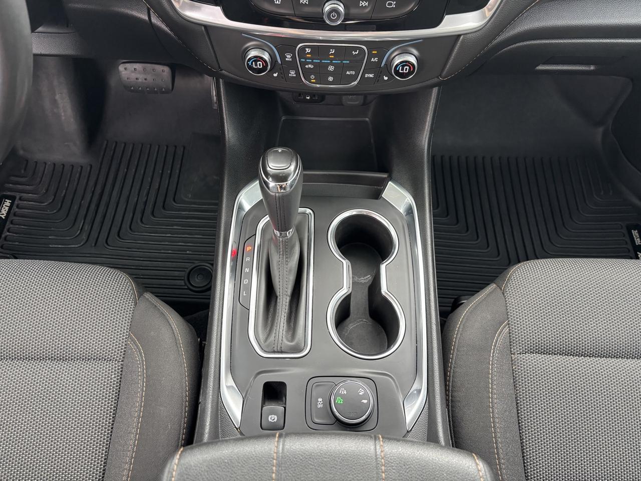 2019 Chevrolet Traverse LT Cloth AWD Photo